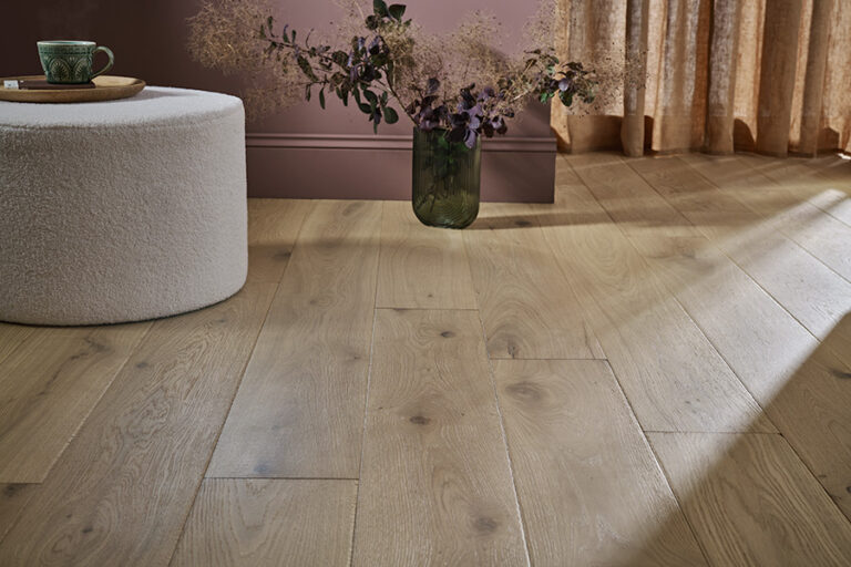 Chepstow Flaxen Oak By Woodpecker Flooring